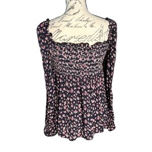 Floral Smocked Boho Top with Square Neckline - Cozy & Chic, Size L